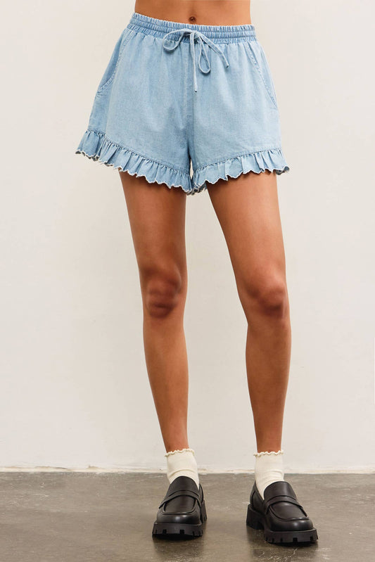 RUFFLE HEM DENIM SHORTS