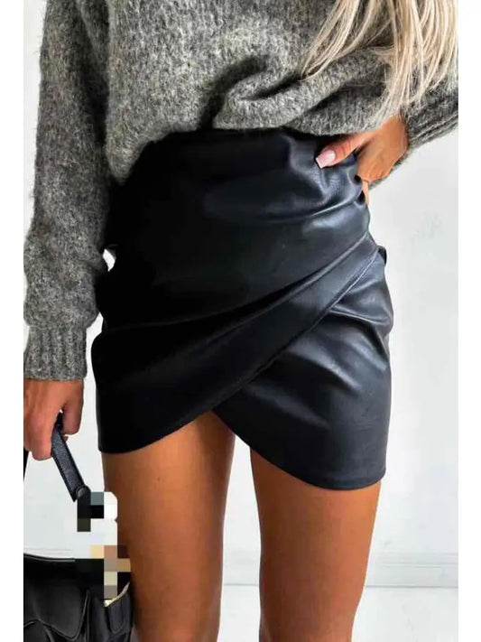 Faux leather mini skirt